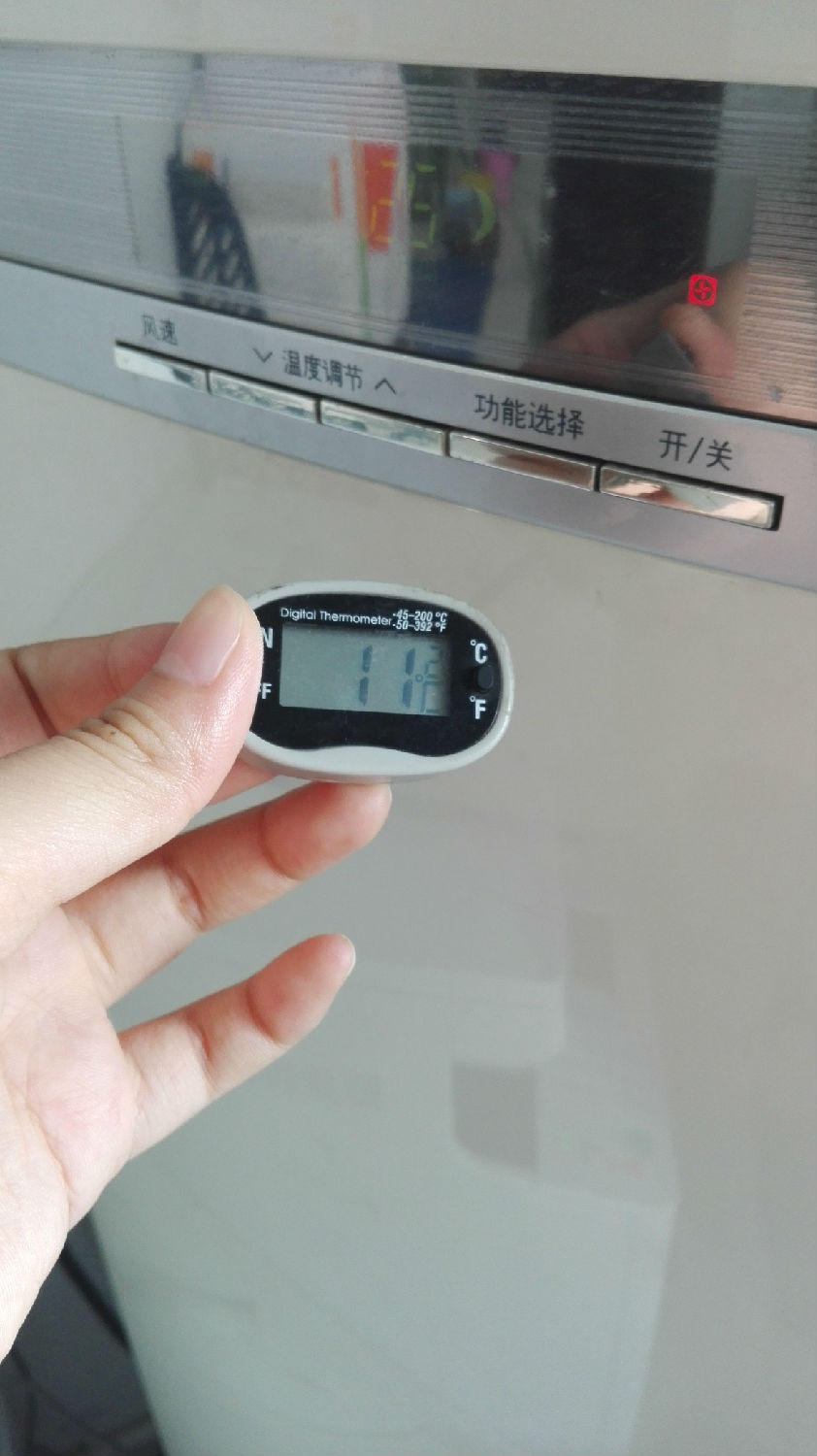 空調出風口溫度由溫度計來幫你了解3.jpg 空調出風口溫度由溫度計來幫你了解3.jpg